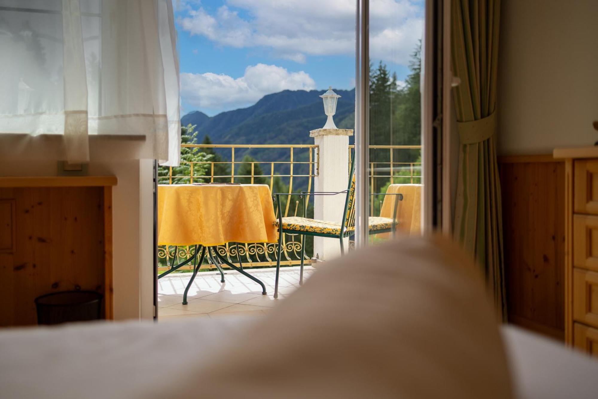 B&B Das Land-Palais - Private Mountain Hideaway Селва дей Молини Екстериор снимка