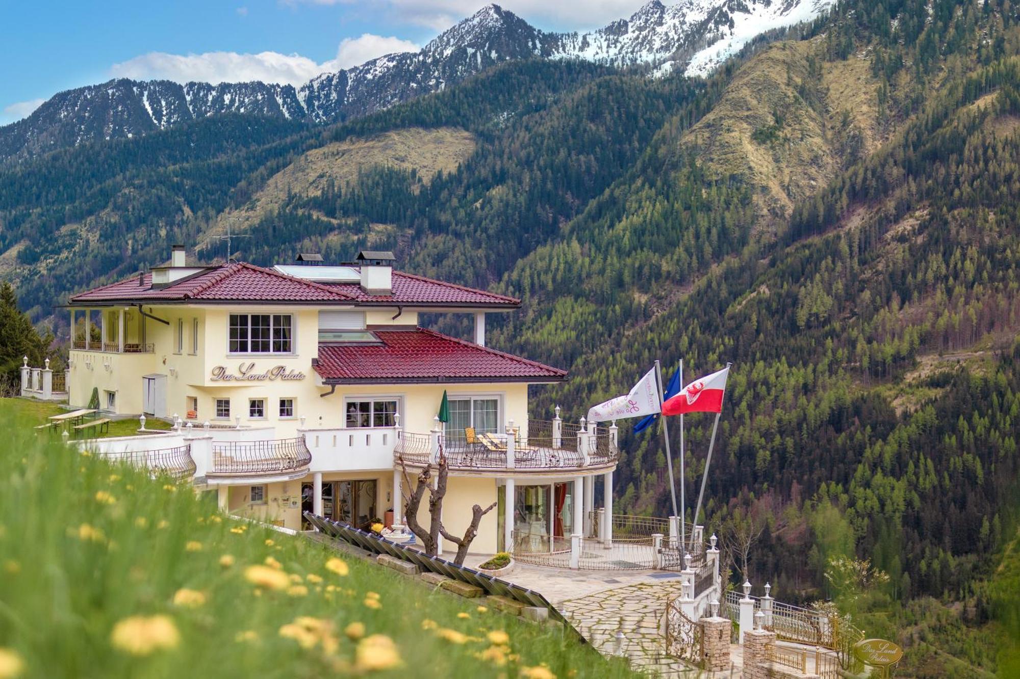B&B Das Land-Palais - Private Mountain Hideaway Селва дей Молини Екстериор снимка