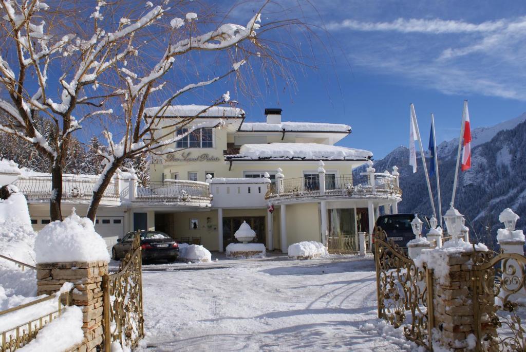 B&B Das Land-Palais - Private Mountain Hideaway Селва дей Молини Стая снимка